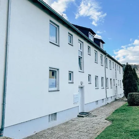 Monty - Kitchen - Washer - Free Parking - Smart-tv